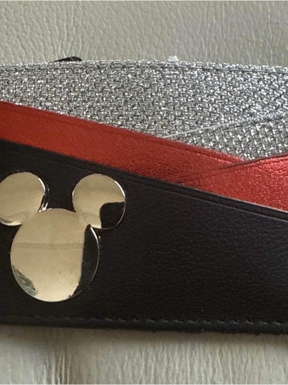 Mickey Mouse Disney Mini Slim Card Case Wallet Bioworld New 4"
X2.75"